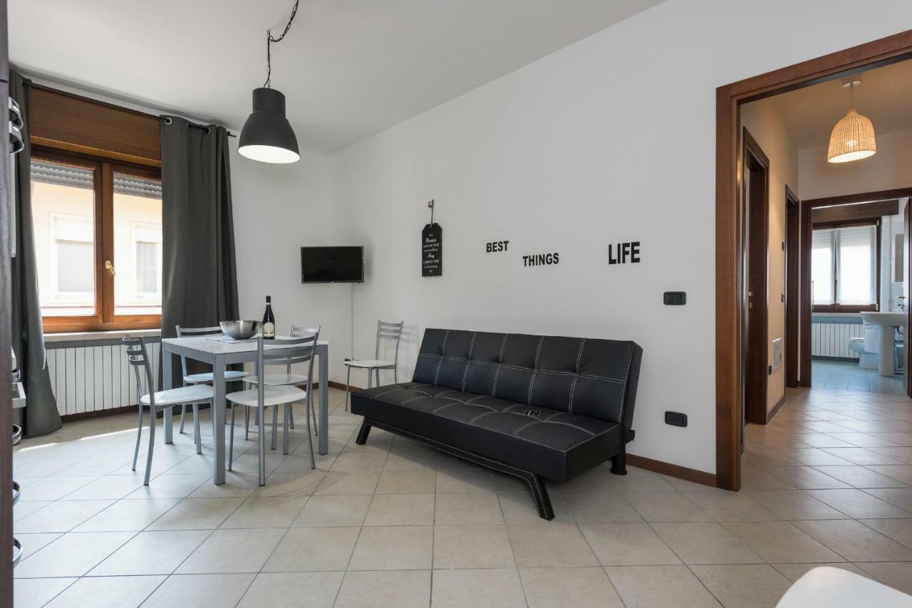 Ortaglia B2 Apartment Torri Del Benaco Bagian luar foto
